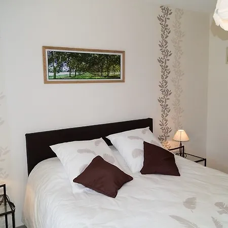 De Servant Roulottes Et D'hotes 3* Auberives-en-Royans